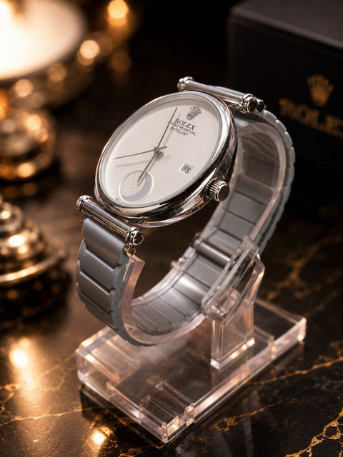 Luxury Minimalist Silver Watch for Men & Women – Elegant Quartz Wrist Watch | Premium Everyday Style